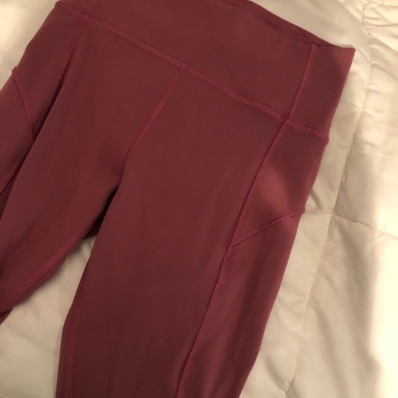 Rare: lululemon in movement leggings - Picture 2 of 3